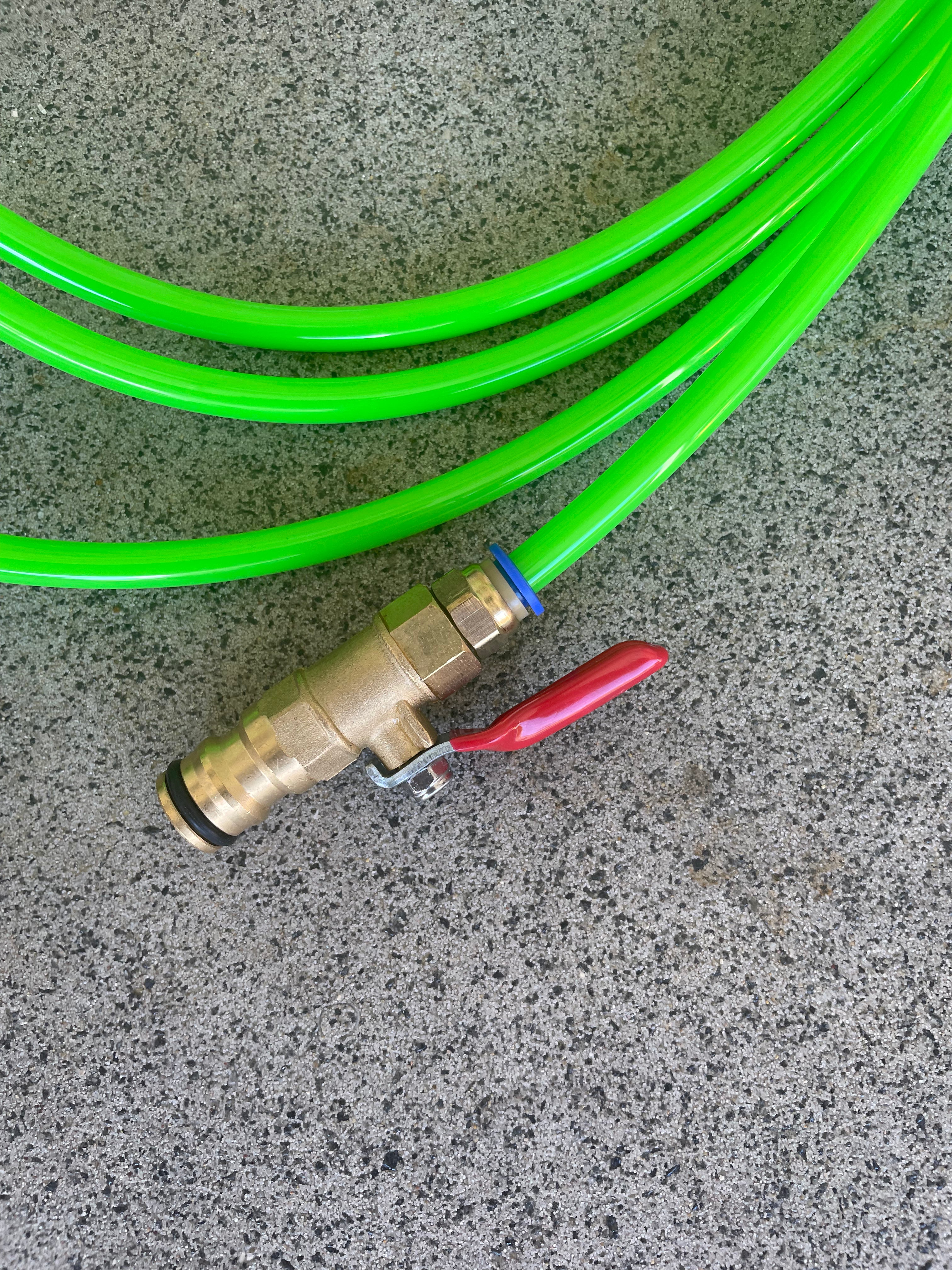 22ft Hybrid Water Fed Pole Kit – Window & Solar Panel Cleaning